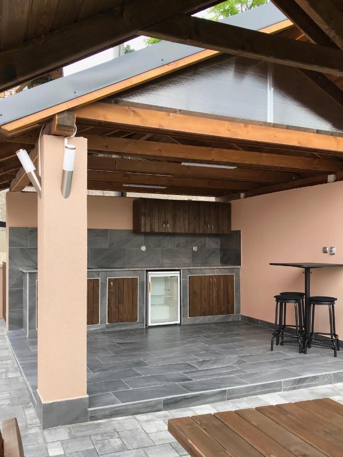 Korall Apartman Balatonfuzfo Exterior photo