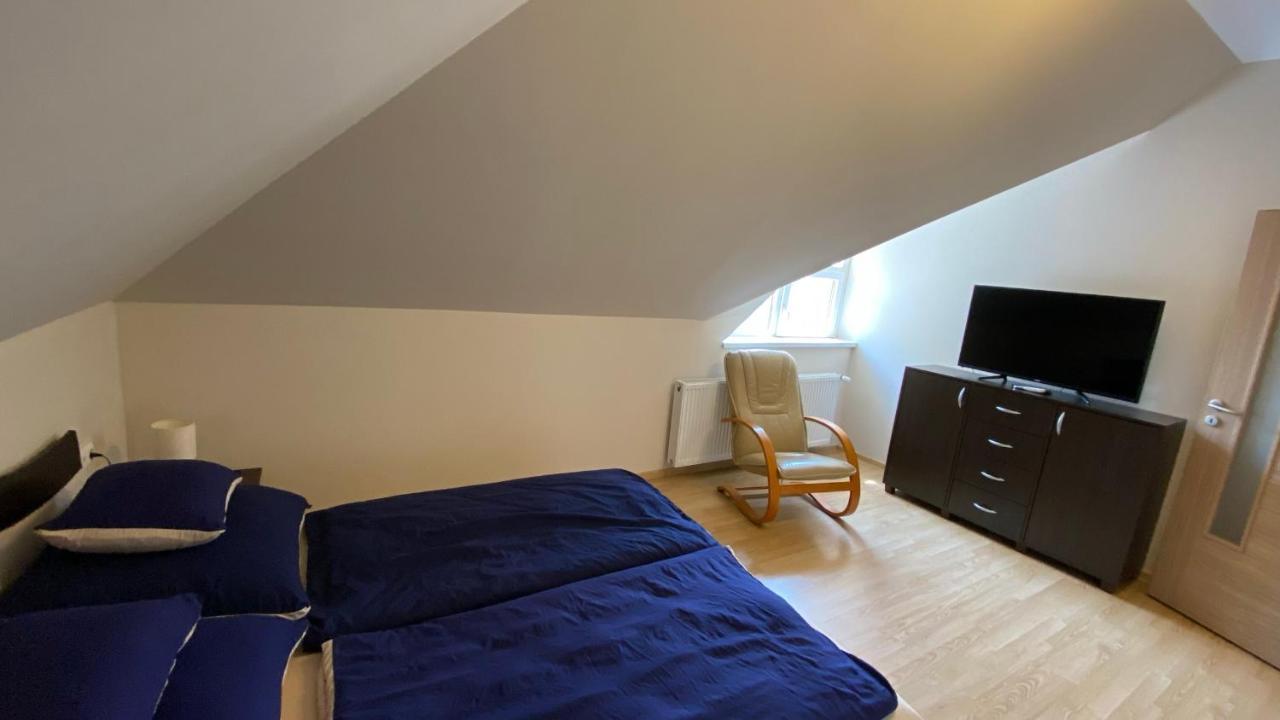 Korall Apartman Balatonfuzfo Exterior photo