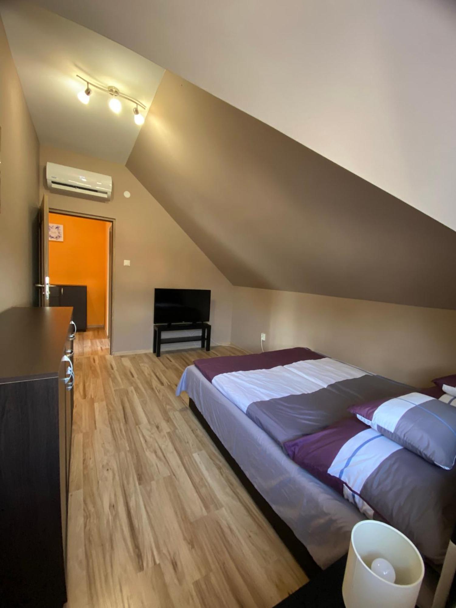 Korall Apartman Balatonfuzfo Exterior photo